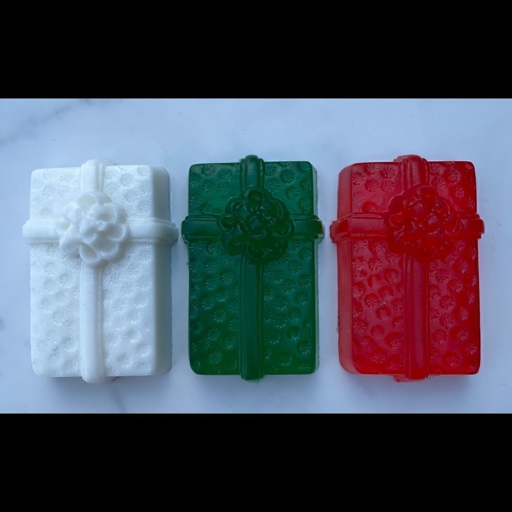 Christmas Gifts 🎁 soap bars- Handmade natural Shea butter & glycerin soap